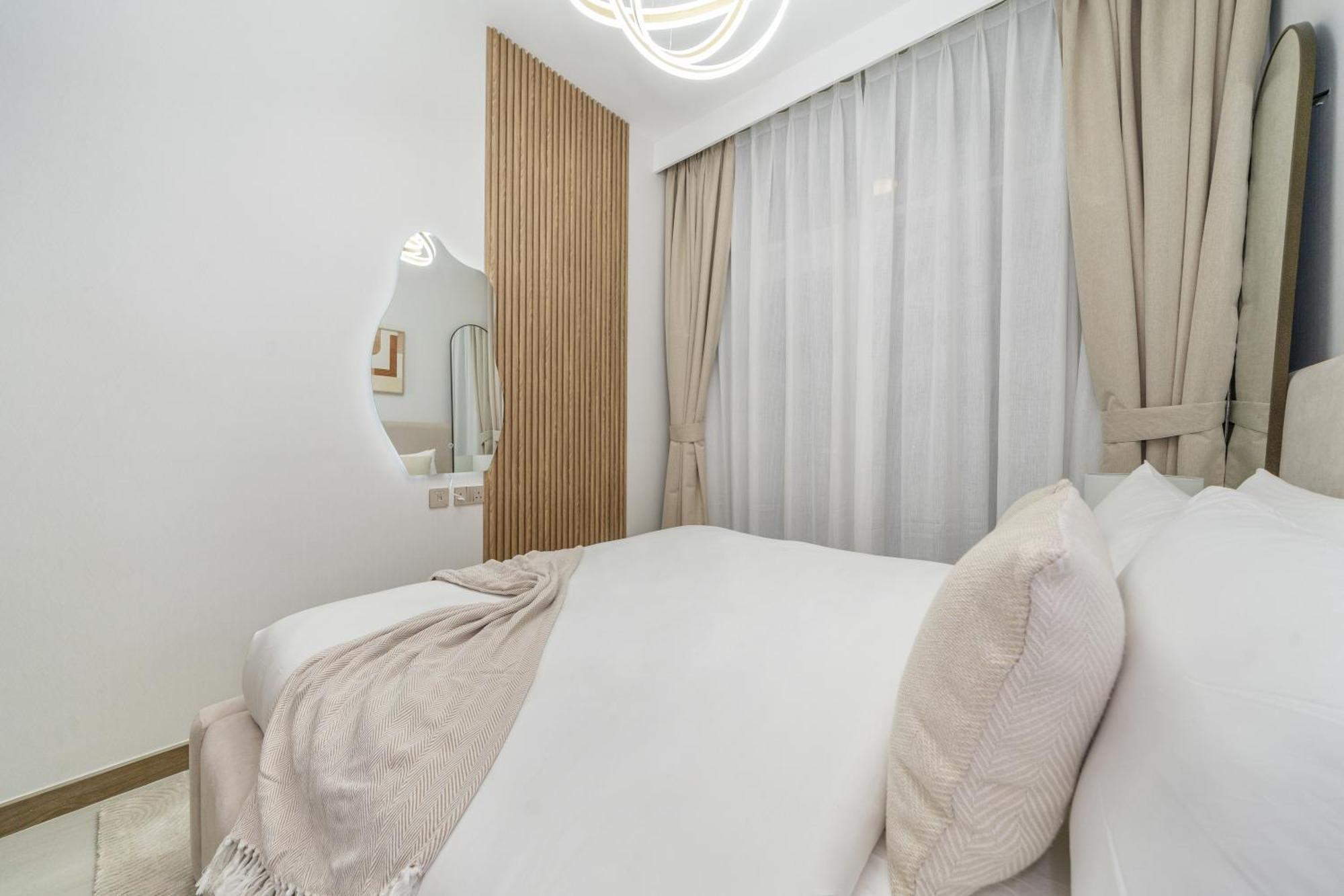 Apartment Premium 2br Missoni Fully Furnished Style Dubai